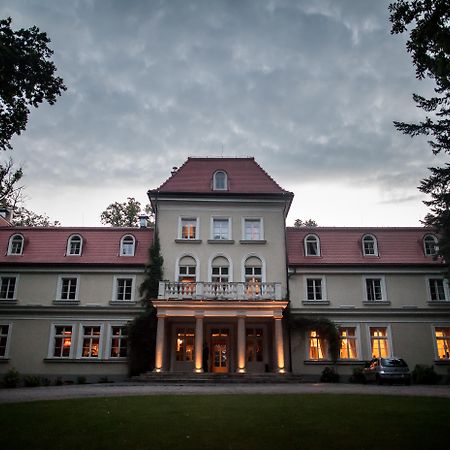 Hotel Dwor Sierakow Extérieur photo