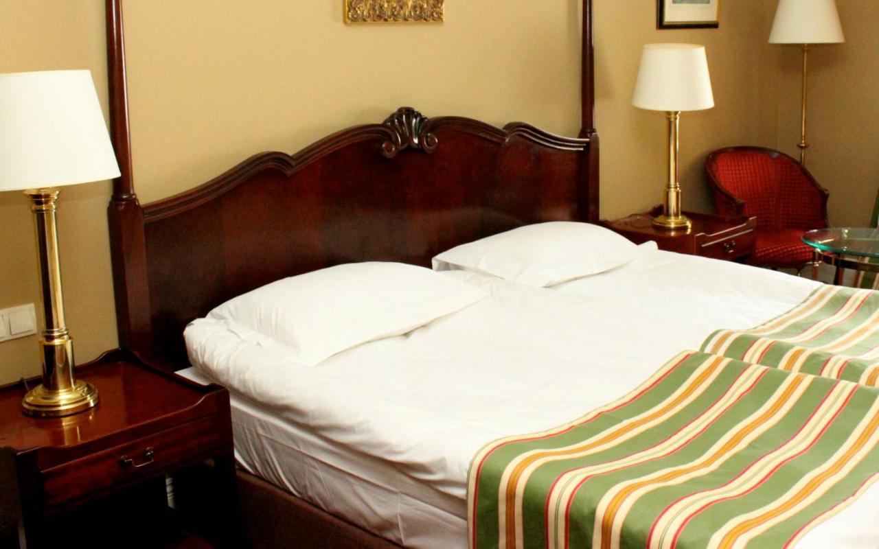 Hotel Dwor Sierakow Chambre photo